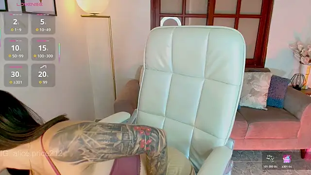 Snapshot of Alice_Price_ chatting on 05-05-26, 04:04 Alice Price online show from 05-05-26, 04:04