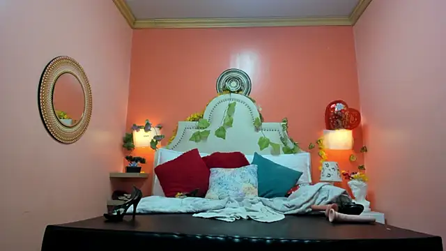 Dalila Najjar  online show from 04-30-26, 08:57