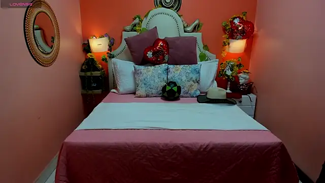 Dalila Najjar  online show from 06-21-26, 03:25