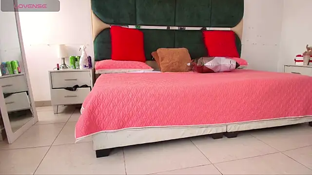 Snapshot of Jessica_Beltrann chatting on 03-26-26, 07:41 Jessica Beltrann online show from 03-26-26, 07:41