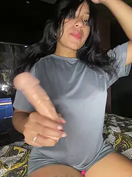 Snapshot of Sofibleaze chatting on 03-04-26, 05:46 Sofibleaze online show from 03-04-26, 05:46