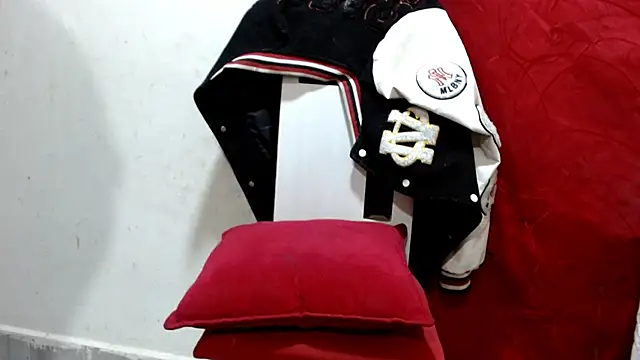 Calientes96 online show from 01-18-26, 01:09