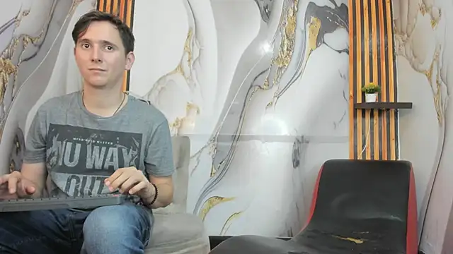 Ruby and Aaron online show from 02-02-26, 07:45