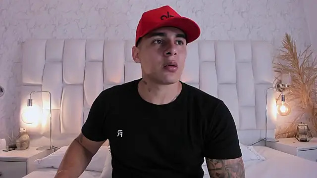 Snapshot of MassimoCo_ chatting on 03-14-26, 12:06 MassimoCo online show from 03-14-26, 12:06