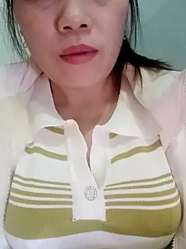 Snapshot of Sana-vn chatting on 02-19-26, 05:53 Sana-vn online show from 02-19-26, 05:53