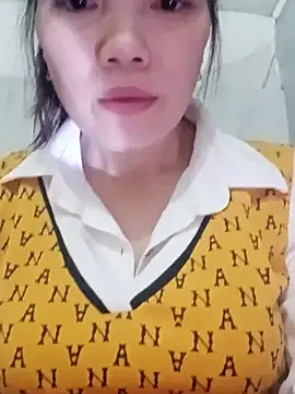 Snapshot of Sana-vn chatting on 02-20-26, 01:55 Sana-vn online show from 02-20-26, 01:55