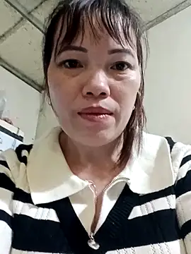 Snapshot of Sana-vn chatting on 02-22-26, 01:42 Sana-vn online show from 02-22-26, 01:42