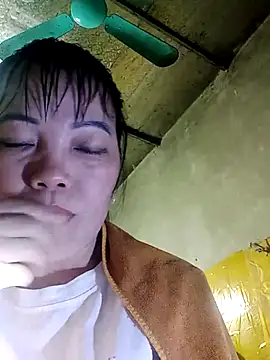 Snapshot of Sana-vn chatting on 03-10-26, 11:43 Sana-vn online show from 03-10-26, 11:43