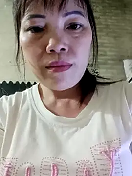 Snapshot of Sana-vn chatting on 03-19-26, 10:30 Sana-vn online show from 03-19-26, 10:30