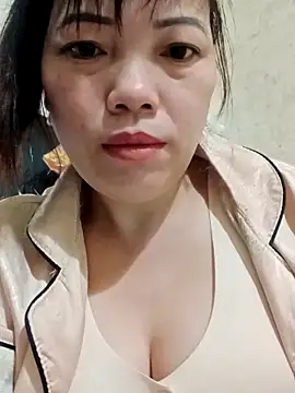 Snapshot of Sana-vn chatting on 03-19-26, 11:42 Sana-vn online show from 03-19-26, 11:42