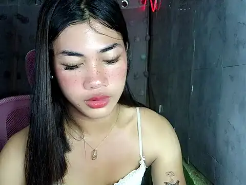 Snapshot of Margalona_ chatting on 04-30-26, 08:57 Margalona online show from 04-30-26, 08:57