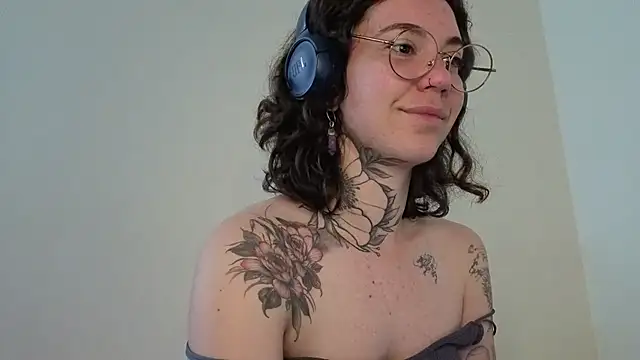 Dirty Pink online show from 06-24-26, 08:02
