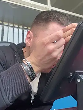 allee2206 online show from 04-25-26, 08:17