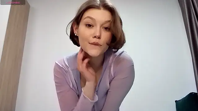 Snapshot of Lady___Bird chatting on 01-17-26, 03:28 Lady Bird online show from 01-17-26, 03:28