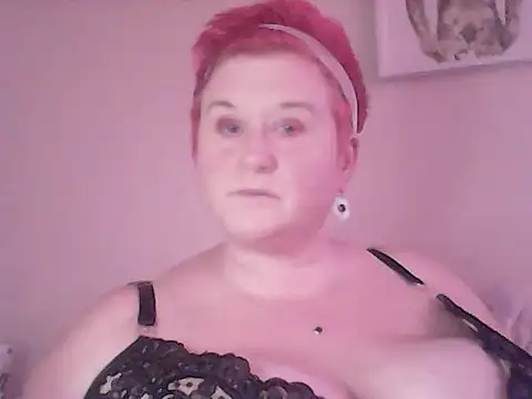 Snapshot of BustyRedxx chatting on 03-17-26, 11:24 BustyRedxx online show from 03-17-26, 11:24