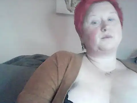 BustyRedxx online show from 05-15-26, 09:05