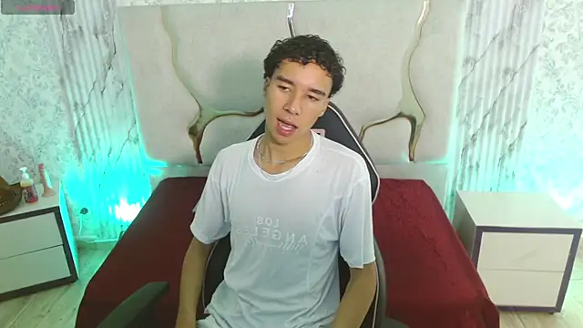 Zayn tay online show from 02-04-26, 03:12