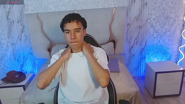 Zayn tay online show from 02-07-26, 03:10