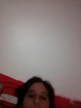 Snapshot of laupassion66l chatting on 02-14-26, 03:47 laupassion66l online show from 02-14-26, 03:47