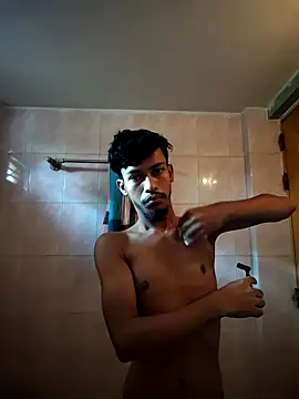 Snapshot of RAKIB5676 chatting on 03-08-26, 08:51 RAKIB5676 online show from 03-08-26, 08:51