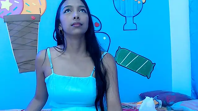 skinnysexzara18 online show from 02-10-26, 01:32