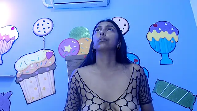 skinnysexzara18 online show from 03-02-26, 05:19