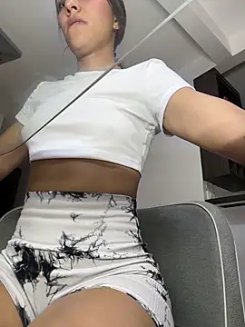 TaylorrHill online show from 05-03-26, 12:27