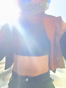 TaylorrHill online show from 06-11-26, 01:20