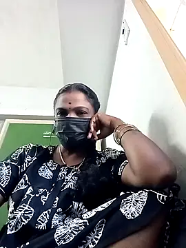 Snapshot of Tamil_Maha69 chatting on 04-08-26, 02:11 Tamil Maha69 online show from 04-08-26, 02:11