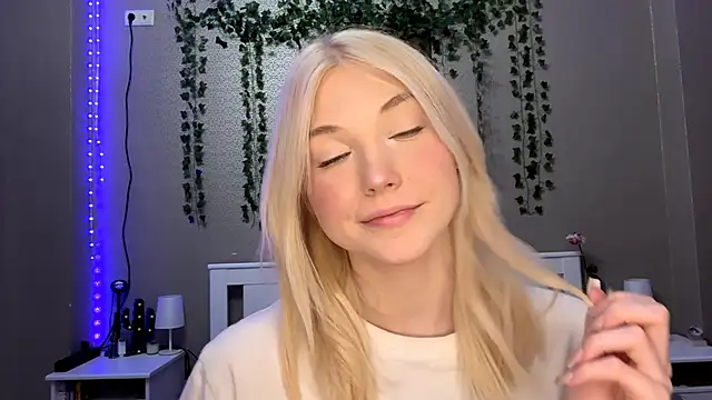 LlsabethHaze online show from 01-08-26, 05:04