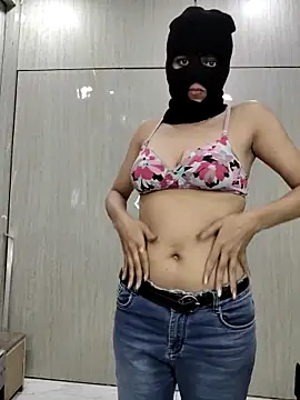 ApkiBhabhi01 online show from 01-15-26, 03:38