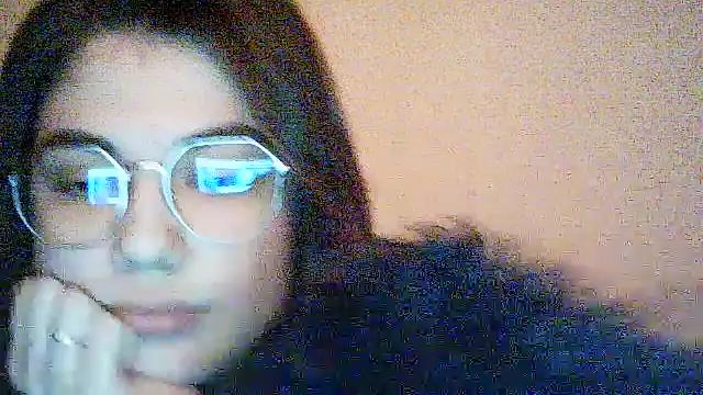 Snapshot of Tenovira chatting on 03-04-26, 08:37 Tenovira online show from 03-04-26, 08:37