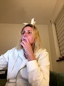 Amelia9798 online show from 01-15-26, 08:23