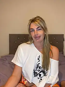 Scarlett the girlnextdoor online show from 05-11-26, 08:17
