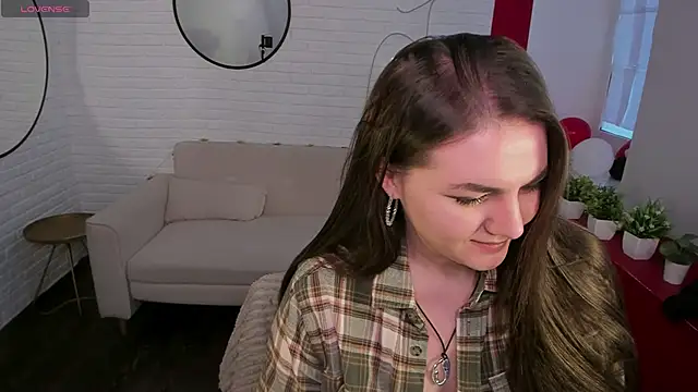 Snapshot of ScarletMur chatting on 03-24-26, 03:50 ScarletMur online show from 03-24-26, 03:50