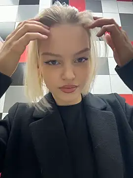 Snapshot of AshleyMur chatting on 03-04-26, 05:13 AshleyMur online show from 03-04-26, 05:13