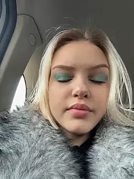 Snapshot of AshleyMur chatting on 03-05-26, 04:52 AshleyMur online show from 03-05-26, 04:52