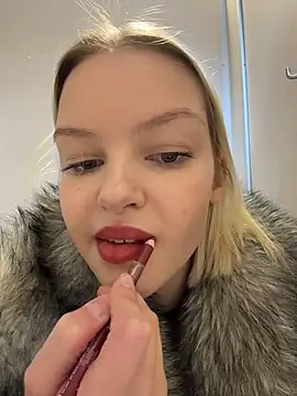 Snapshot of AshleyMur chatting on 03-21-26, 07:24 AshleyMur online show from 03-21-26, 07:24