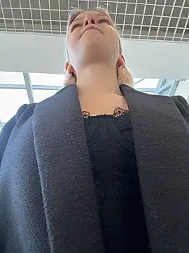 Snapshot of AshleyMur chatting on 03-27-26, 08:26 AshleyMur online show from 03-27-26, 08:26