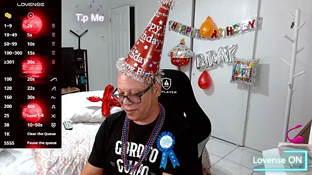 Snapshot of Daddy_1970 chatting on 05-15-26, 10:00 Daddy 1970 online show from 05-15-26, 10:00