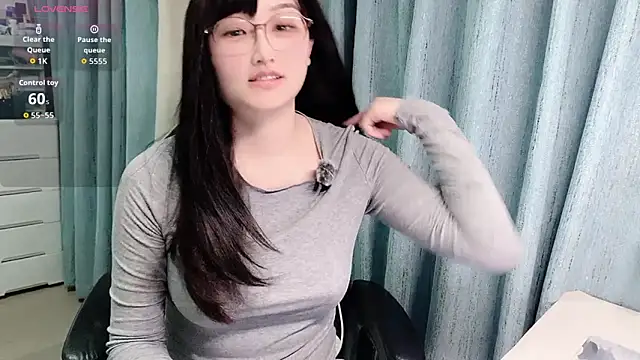 LuLu-lll online show from 03-26-26, 05:29