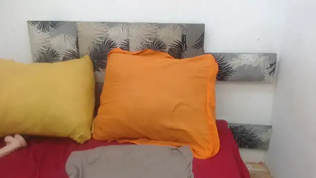 Snapshot of SEXY_MATURExx chatting on 03-25-26, 05:13 SEXY MATURExx online show from 03-25-26, 05:13