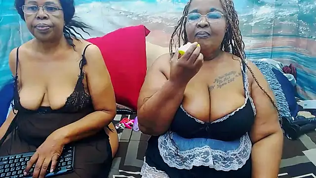 SEXY MATURExx online show from 06-21-26, 04:42