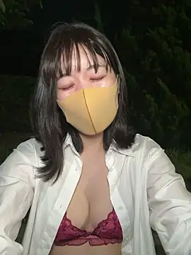 Snapshot of minami_room chatting on 06-28-26, 01:39 minami room online show from 06-28-26, 01:39