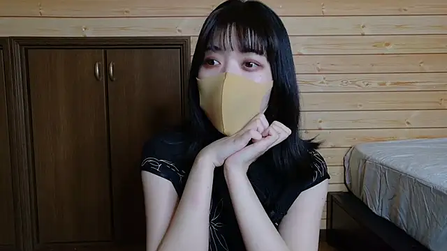 Snapshot of minami_room chatting on 06-29-26, 12:38 minami room online show from 06-29-26, 12:38