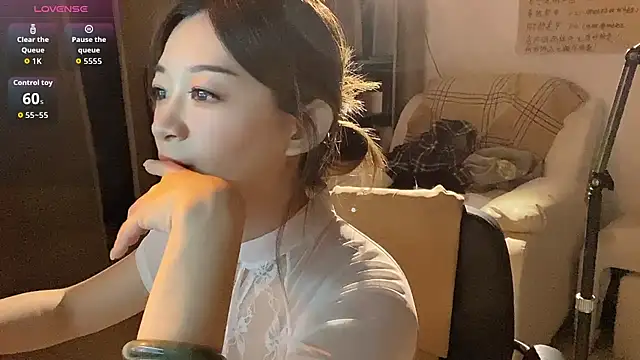 Xiaojuzi- online show from 04-26-26, 01:31