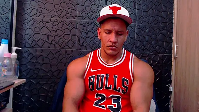 Snapshot of viktor_herrera chatting on 02-11-26, 04:12 viktor herrera online show from 02-11-26, 04:12