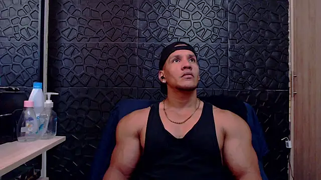 Snapshot of viktor_herrera chatting on 02-13-26, 03:41 viktor herrera online show from 02-13-26, 03:41