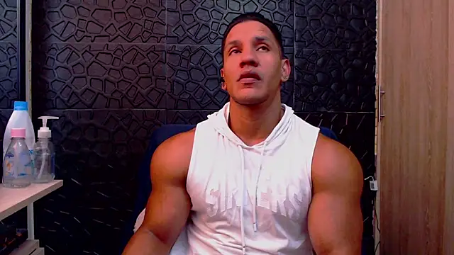 Snapshot of viktor_herrera chatting on 02-16-26, 03:19 viktor herrera online show from 02-16-26, 03:19