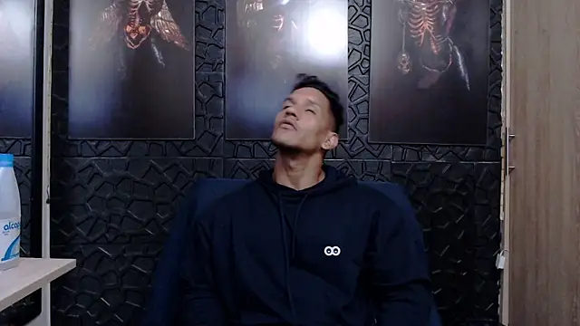 Snapshot of viktor_herrera chatting on 03-19-26, 07:01 viktor herrera online show from 03-19-26, 07:01